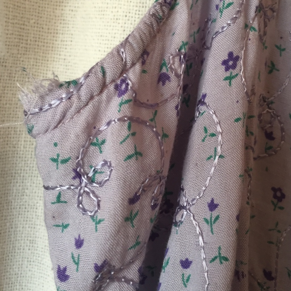 🌷Adorable camisole 🌹 - Picture 4 of 4